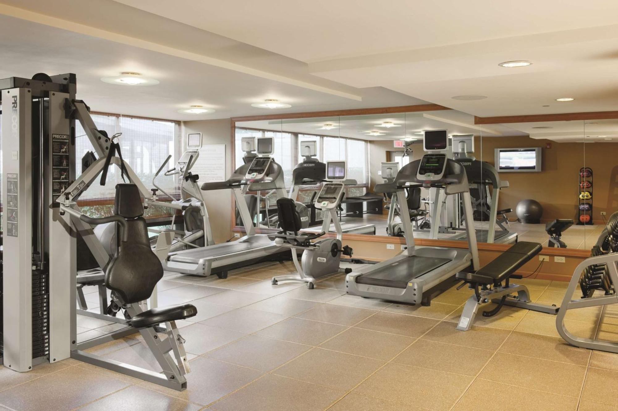 Hotel Doubletree By Hilton Chicago - Arlington Heights Esterno foto