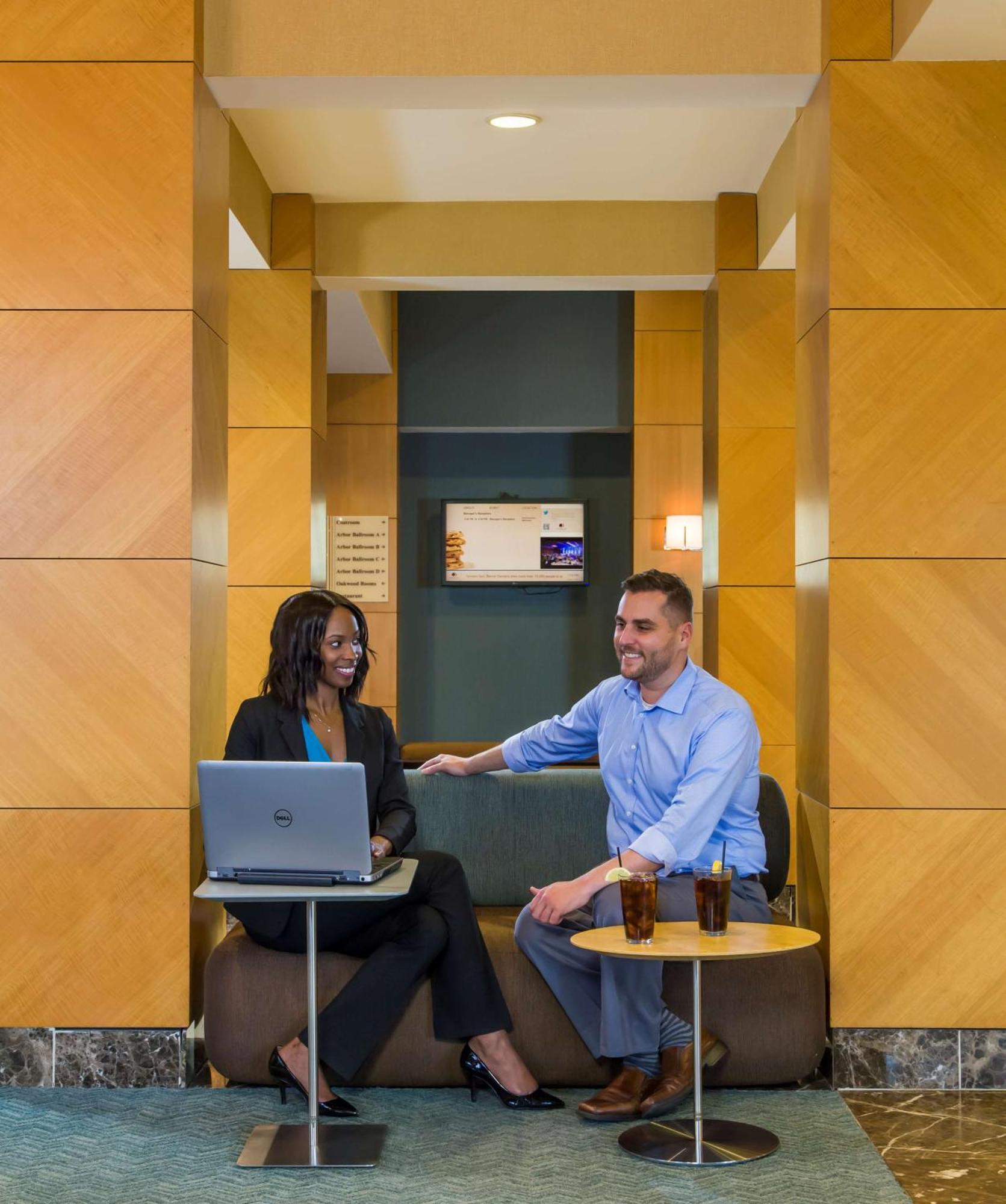 Hotel Doubletree By Hilton Chicago - Arlington Heights Esterno foto