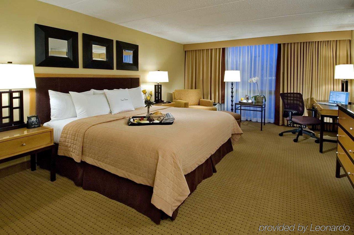 Hotel Doubletree By Hilton Chicago - Arlington Heights Camera foto